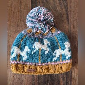 Women Beanie Handmade in Nepal 100% Wool with liner- Merry-go-round